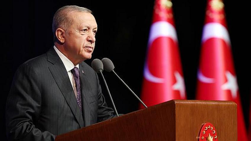 'EĞITIMI SIYASETE MEZE YAPMAK DOĞRU YAKLAŞIM DEĞILDIR'