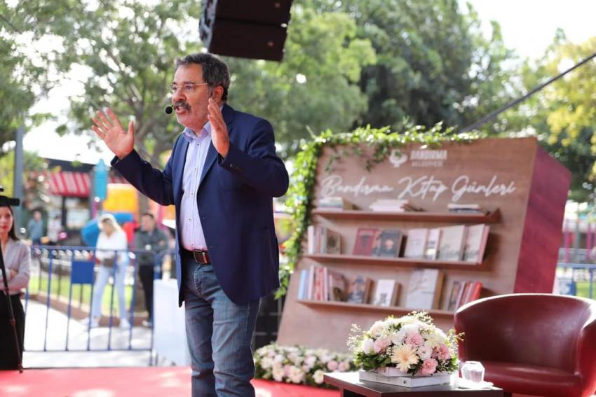 AHMET ÜMİT 6. BANDIRMA KİTAP GÜNLERİ’NDE...