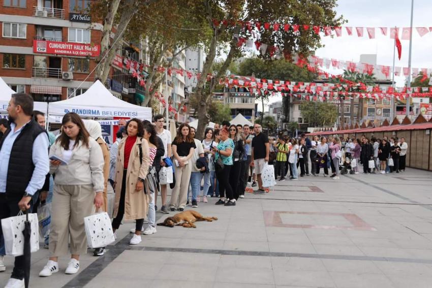 AHMET ÜMİT 6. BANDIRMA KİTAP GÜNLERİ’NDE...