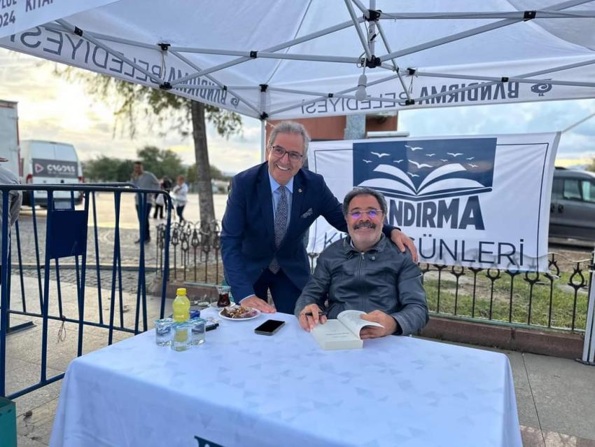 AHMET ÜMİT 6. BANDIRMA KİTAP GÜNLERİ’NDE...