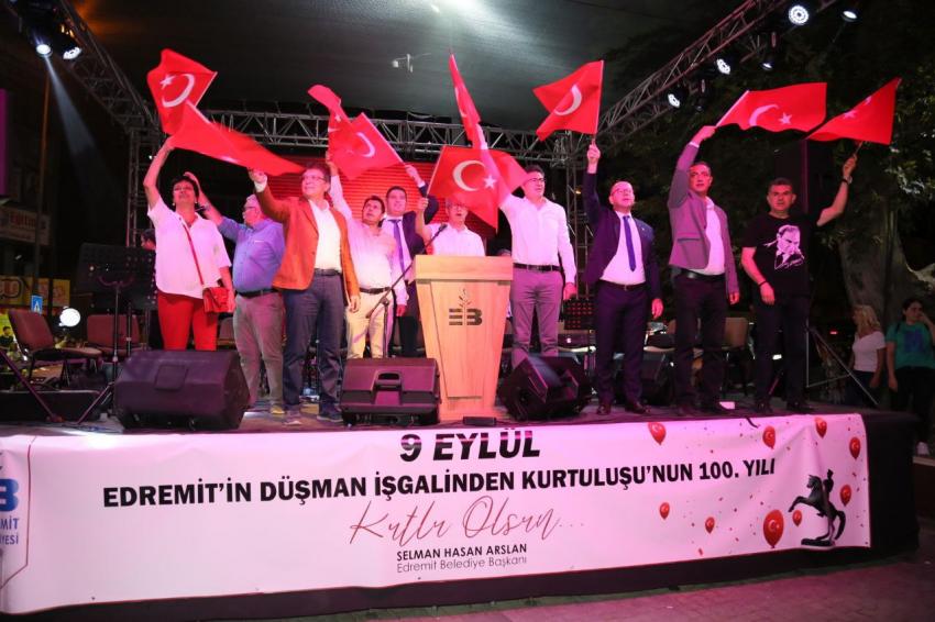 EDREMIT’TE 100. YIL FENER ALAYI