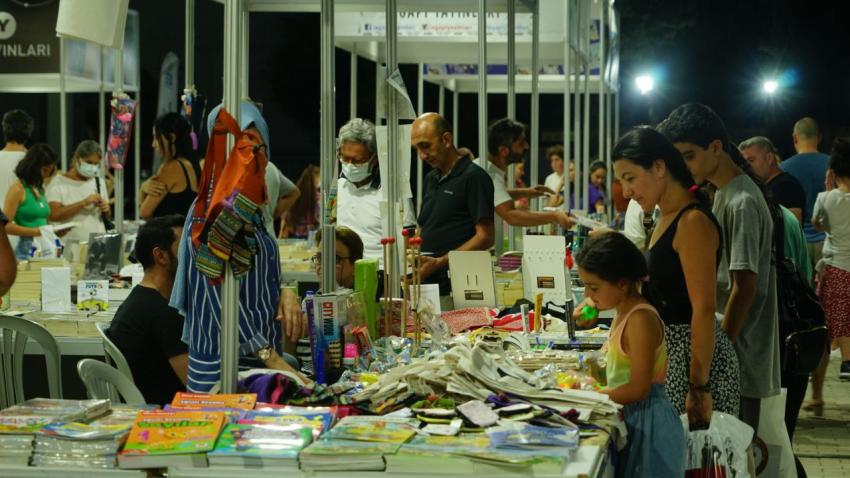 EDREMIT KITAP FUARI’NDA ALTINCI GÜN GERIDE KALDI