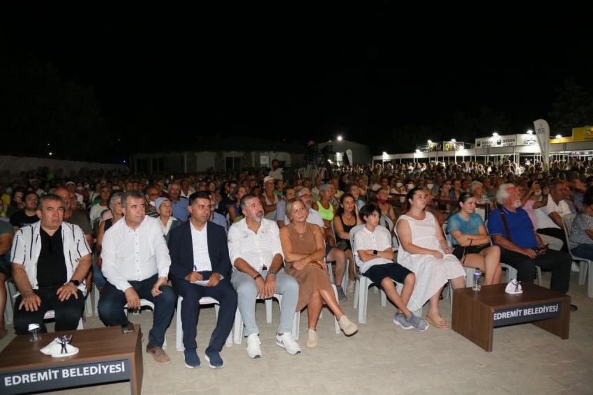 5. EDREMIT KITAP FUARI SONA ERDI