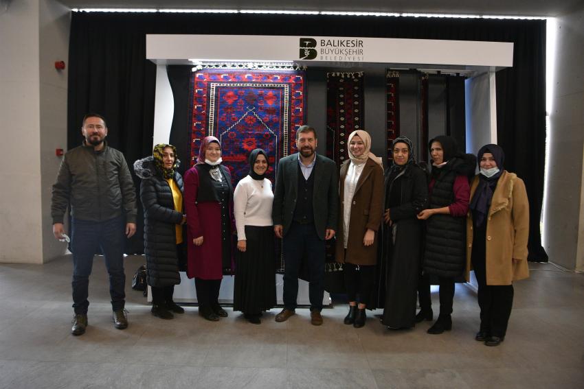 GELENEKSEL SANATLARDA BALIKESIR MOTIFLERI