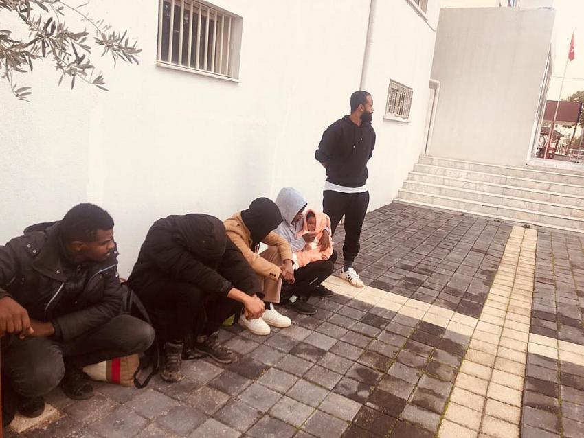 AYVALIK’TA 6 GÖÇMEN VE 1 ORGANİZATÖR YAKALANDI