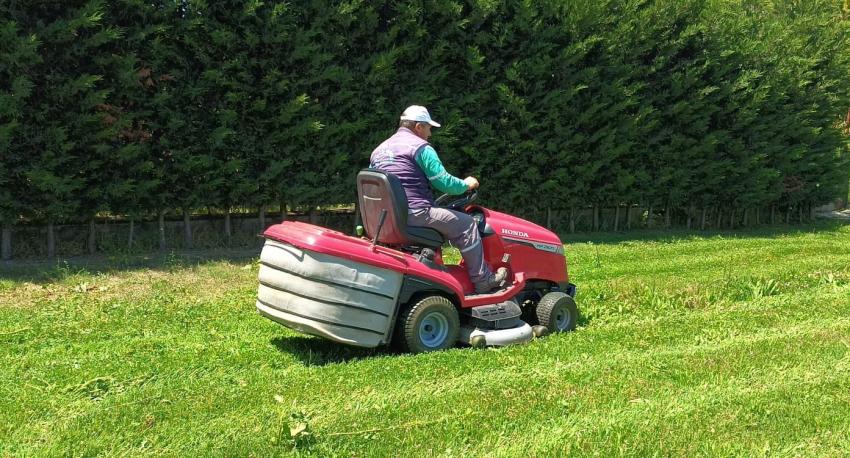 Altıeylül'de Sosyal Alanlar Yenileniyor