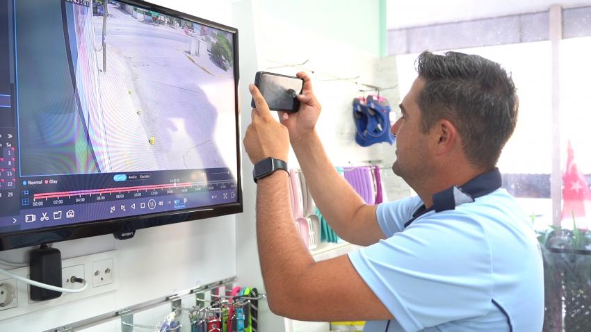 BELEDİYE PERSONELİNDEN ÖRNEK DAVRANIŞ