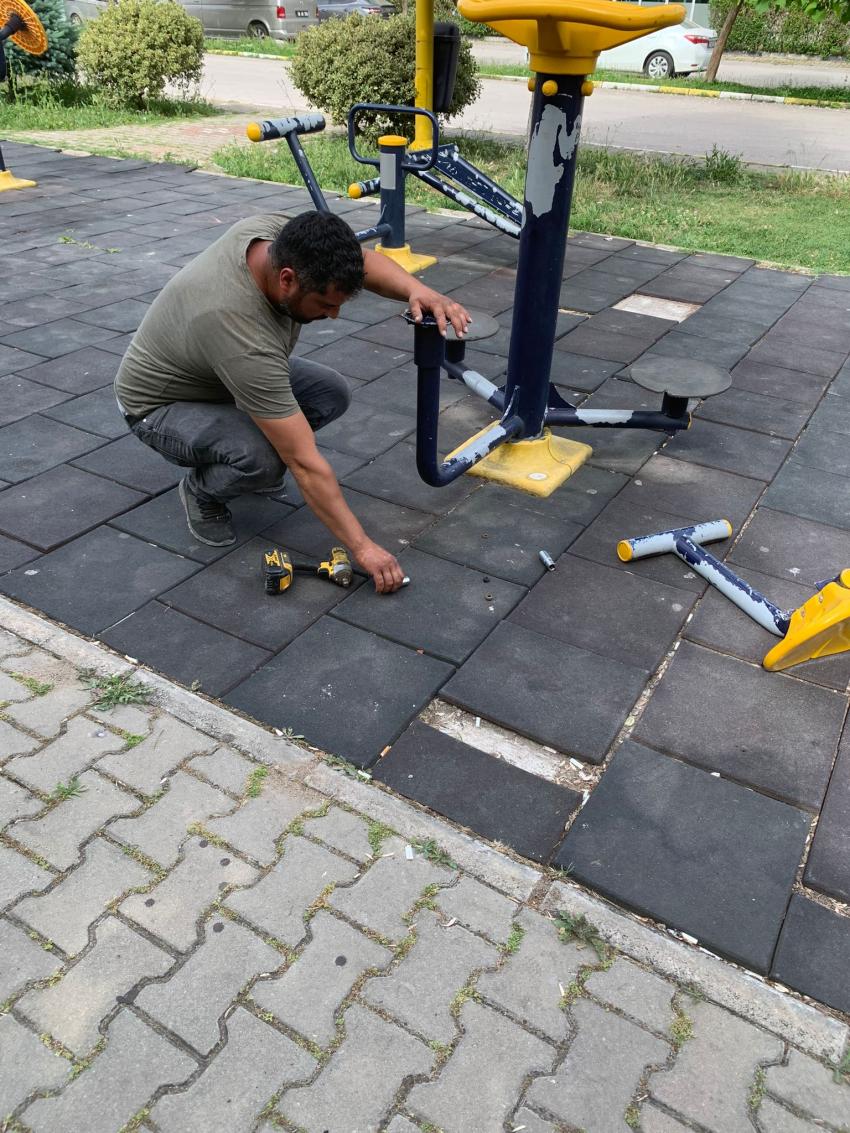 Altıeylül'de Sosyal Alanlar Yenileniyor