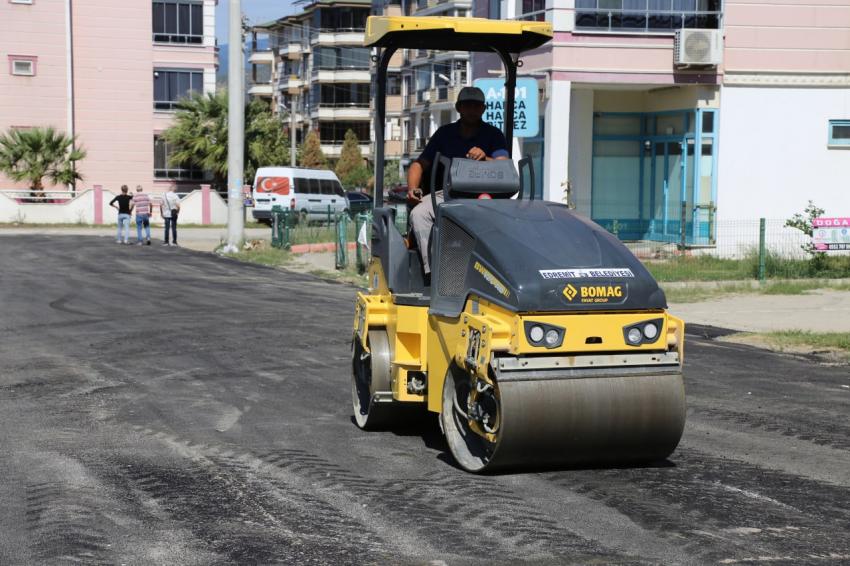EDREMIT’TE ASFALTLAMA TAM HIZ DEVAM EDIYOR