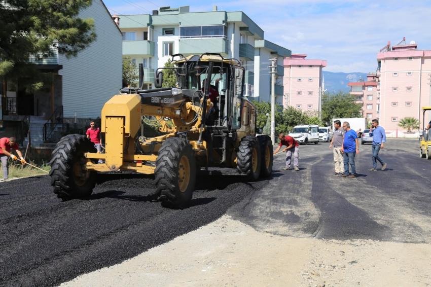 EDREMIT’TE ASFALTLAMA TAM HIZ DEVAM EDIYOR