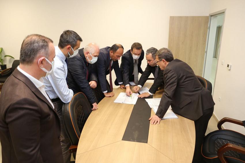 HASTANE ÖNÜNDEKI KAVŞAĞA YENI DÜZENLEME