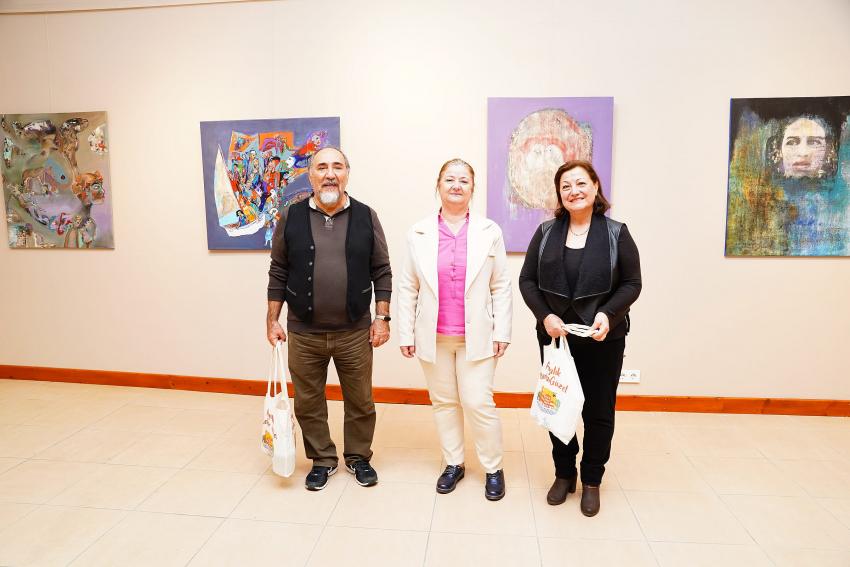 HİKAYESİ OLMAYAN RESİMLER, ORHAN PEKER’DE…