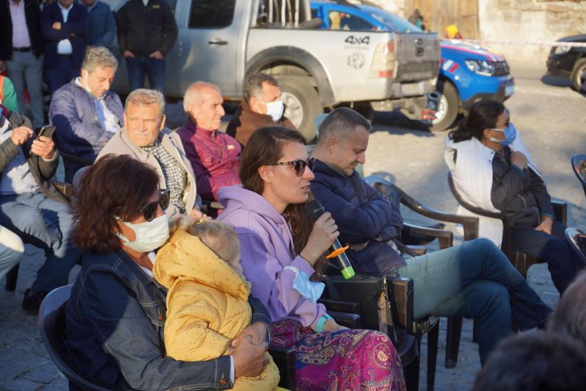 İKLİM DEĞİŞİKLİĞİNİN ZEYTİNE ETKİSİ KONUŞULDU