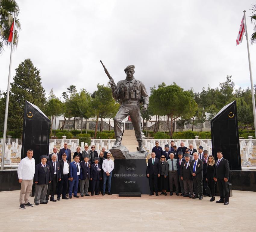 KIBRIS BARIŞ HAREKATI’NA KATILAN AYVALIKLI GAZİLER 51 YIL SONRA YAVRU VATAN’DA
