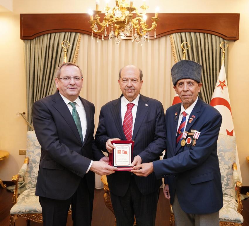 KIBRIS BARIŞ HAREKATI’NA KATILAN AYVALIKLI GAZİLER 51 YIL SONRA YAVRU VATAN’DA