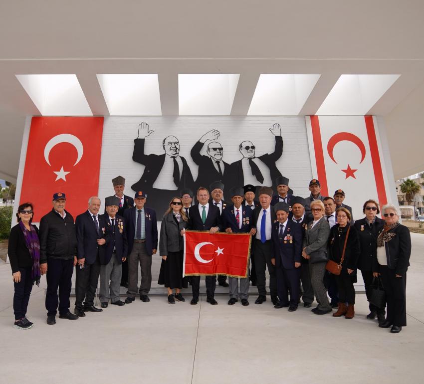 KIBRIS BARIŞ HAREKATI’NA KATILAN AYVALIKLI GAZİLER 51 YIL SONRA YAVRU VATAN’DA