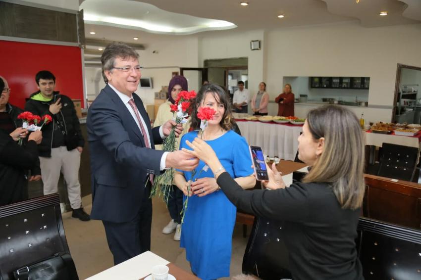 BAŞKAN ARSLAN, KADINLAR GÜNÜNÜ KUTLADI