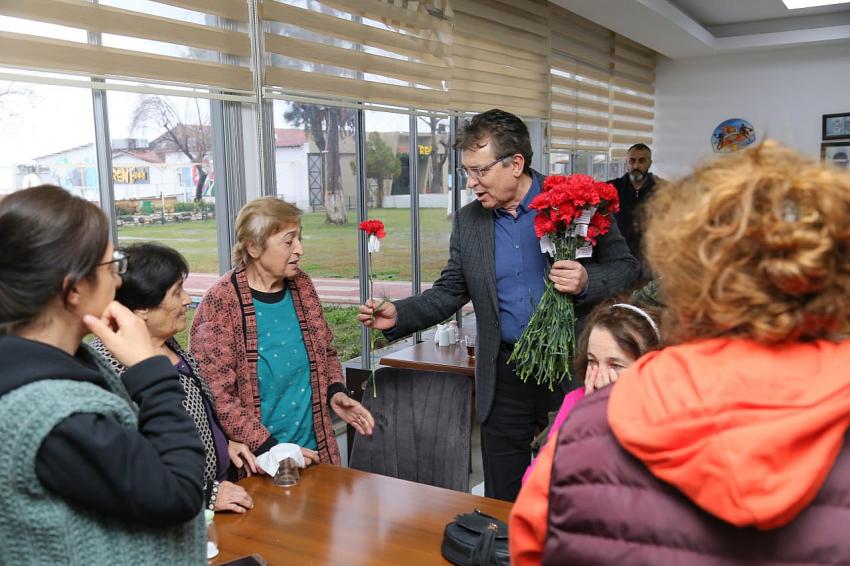 BAŞKAN ARSLAN DEPREMZEDELERİN KADINLAR GÜNÜNÜ KUTLADI