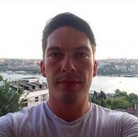 Balıkesir’de cinayet: Oğlunu satırla keserek öldürdü