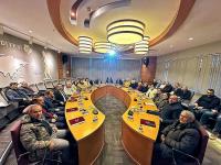 BAŞKAN DURSUN MİRZA MERKEZ MAHALLE MUHTARLARIYLA BİR ARAYA GELDİ