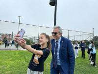 BAŞKAN MİRZA, HÜRRİYET PARKI’NDA GENÇLERLE BULUŞTU