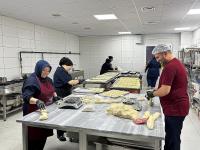 BANDIRMA BELEDİYESİ’NDEN SINAV SABAHI ÖĞRENCİLERE MORAL DESTEĞİ