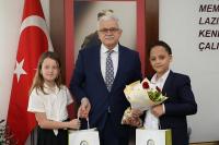 ÇOCUK BAŞKAN MAKAMI DEVRALDI