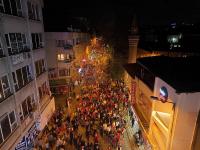 Edremit’te Cumhuriyet Coşkusu Fener alayı ile taçlandı