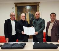 ATO’NUN GİRİŞİMLERİ AYVALIKLI İHTİYAÇ SAHİBİ 477 ÖĞRENCİYİ ISITTI