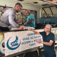 ÜLKÜ OCAKLARINDAN VATANDAŞLARA AŞURE İKRAMI