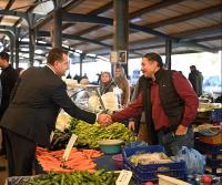 BAŞKAN YILMAZ ESNAFIN YANINDA