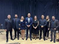 AYVALIK’TA GENÇ SANATÇI HALİL ERGÜL’DEN 90’LI YILLARIN AŞK ŞARKILARI