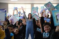 YAZAR NAZ ELKOREK, EDREMITLI ÇOCUKLARLA BULUŞTU