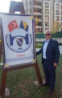 Gömeç Bosna Sancak Kültür ve Yardımlaşma Derneği Başkanlığı'nca , 'Sancak Boşnak Milli Bayrağı Günü' nedeniyle mesaj yayımladı