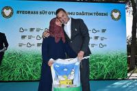 Gönenli 500 çiftçiye süt otu tohumu dağıtıldı