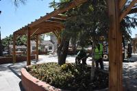 GÜRE’DE YENİ KÖY MEYDANI RENKLENİYOR