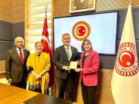 CANBEY, KÜBA HEYETİNE BALIKESİR PEYNİRİNİ TANITTI