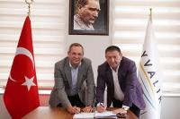 AYVALIK’TA ÇALIŞANLARI MUTLU EDEN TOPLU SÖZLEŞME