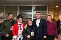 BAŞKAN AKIN EŞİYLE BİRLİKTE DEMOKRASİ İÇİN OYUNU KULLANDI