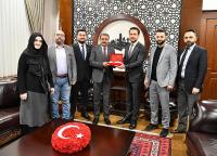 KIZILAY'DAN VALI ŞILDAK'A ZIYARET