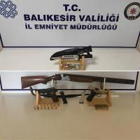 BALIKESIR'DE ARANAN 23 ŞAHIS YAKALANDI