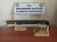 BALIKESIR'DE ARANAN 21 ŞAHIS YAKALANDI