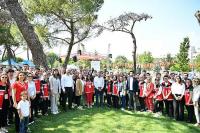 SOSYAL VE KÜLTÜREL BÜTÜNLEŞME PROJESIYLE YAZ ŞENLIĞI