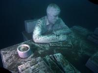 SU ALTINDA MASALSI YOLCULUK BAŞLADI