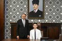 VALI ŞILDAK KOLTUĞU DEVRETTI