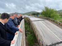 KEPSUT YOLUNDA BULUNAN KÖPRÜDE ÇÖKME MEYDANA GELDI