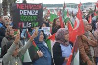 AYVALIK’TA ÖZGÜR FİLİSTİN İÇİN YÜRÜDÜLER