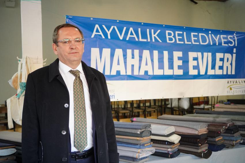 KUMAŞLARDAN, EL EMEĞİ ÜRÜNLERE HER ŞEY AYVALIK MAHALLE PAZARI’NDA