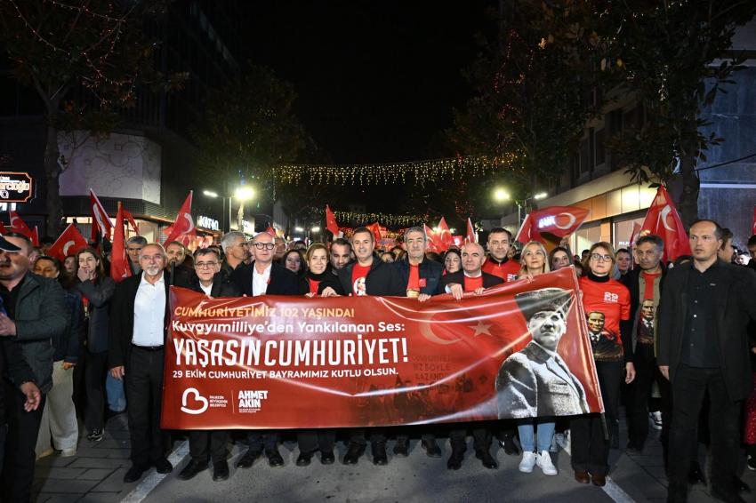 Akın, “Cumhuriyet kimsesizlerin kimsesidir”