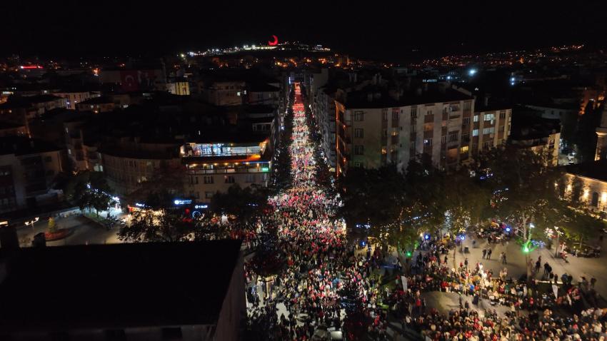 Akın, “Cumhuriyet kimsesizlerin kimsesidir”